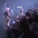 [방탄소년단] <b>지민</b>이 팬분 안아준건가..?