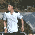 [EXO] <b>운동회</b>하는데 딸 넘어져서