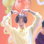 [위너] <b>현</b>