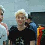 [EXO] <b>촬영</b>중 나와 눈이 마주친 며니