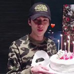 [EXO] 남사친 <b>생일</b>때 찍은<b>사진</b>같음
