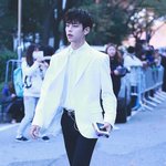 지금 난리난 <b>슈트</b> 피지컬