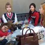 [모두드루와] 트와이스 <b>나연</b> 또 왜이러냐??