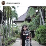 싱글즈 김유정 화보 비하인드 컷 : 빔바이<b>롤라</b> 스카프