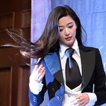 전지현 얼굴로 커버한 패션