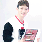 [CHEN] 소고기 받은 아주 잘먹는 첸 ㅋㅋㅋ