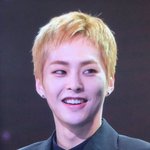 [EXO] 검은<b>루즈</b>가  찍은  민석이  봤냐