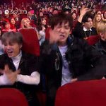 [EXO] 아들 둘을 <b>제어</b>하지 못하고 한숨쉬는 새혼어머님..