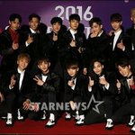 [세븐틴] 상받고난뒤에 이사진 왤케 귀여웤ㅋㅋㅋㅋ