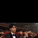 [세븐틴] <b>준휘</b> 카메라 보고 웃을때 애들 반응