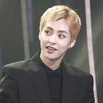 [시우민] 시우민 <b>AAA</b>시상식 고화질ㅠㅠ 민석이 멋있고 존예 다한다