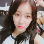 [왤케예뻐] 자체발광 꿀피부 <b>AOA</b> 유나