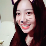 혼자서도 잘노는 유라찡