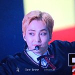 [시우민] 슈<b>리포터</b> 두둥