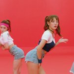 아이오아이 <b>김세정</b> 뮤비속 팬티노출