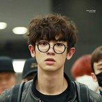[EXO] 우리 과에 이렇게 생기신 선배있으심