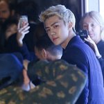 [EXO] 댸상못받으면 고척앞에<b>시위</b>하러가야즹