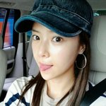 황정음 일상 <b>셀카</b> 머리빨<b>이</b> 필요없이 프리티해!