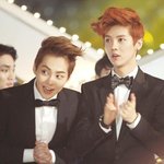 [EXO] 머리가 <b>서로</b> 인사중
