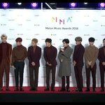 [EXO] 아니 인간적으로 갈색 깔<b>맞춤</b> 너무하잖아...
