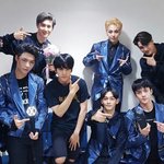 [EXO] 엑소도 10년뒤에는 <b>저자리</b>에 섰으면 좋겠다