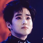 [EXO] 아이거너무눈물난다 <b>은색</b>ㅂ물결바라보는