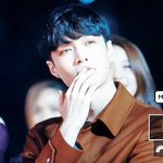 [EXO] 다들 이 사진 보고 <b>진정</b>해라