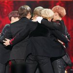 [방탄소년단] 언젠 <b>중소</b>라고 무시하더니