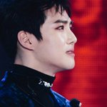[EXO] 나 준면이 우는 <b>플뷰</b> 조카 많이 저장했음