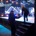 [EXO] 민석이한테 젠틀맨쉽 <b>발휘</b>하신 남자분 고맙 ㅋㅋ