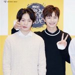 이마가 <b>납작</b>해서 짜증나는데 어떡함