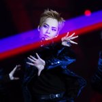 [시우민] <b>사스</b>가 조명도 돕는 시우민ㄷㄷㄷ