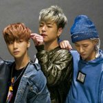 [아이콘] 나 단체로 흑발에 수트입은거