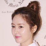 올망졸망 <b>또렷</b>한 이목구비 성유리 클로즈업 피부 존예 인형같아