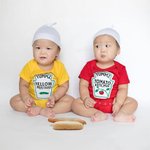 쌍둥이 티내는 깨알 <b>커플룩</b>