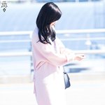 <b>햇살</b> 안고 출근하는 女아이돌