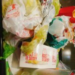 [혼밥] 맥날혼밥 글 쓰<b>니임</b>