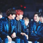 [EXO] 다들 액정에 입술 대고 들어와보셈(<b>미방</b>