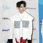 [EXO] <b>비현실</b>적인 만찢남의 가죽바지