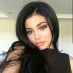 <b>흑발</b>로 염색햇넴??