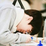 [EXO] 마치 지금 <b>폰</b>하는 <b>내</b>모습