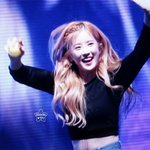 <b>볼살</b> 콕 찔러보고픈 女돌들