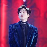 [EXO] 눈에 별을 <b>박아</b>놓은듯