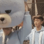 [드루와] 손버릇이 안좋은거같은 아이돌.<b>gif</b>