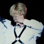 [방탄소년단] 이건 왜 한국에서 안 <b>입어</b>줘...?