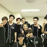 [EXO] ㅅㅂ이 사진