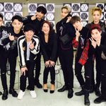 [시우민] <b>리리</b>코상이랑 단체사진(시우민)