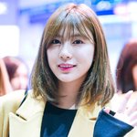 실물로 꼭 한번 봐야한다는 女<b>돌</b>