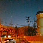 [EXO] 오늘 달 예<b>뻣</b><b>음</b> 지나가다 찍음