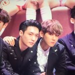 [EXO] 상두표정 오늘도 <b>병신</b>임 왜저래진짜
